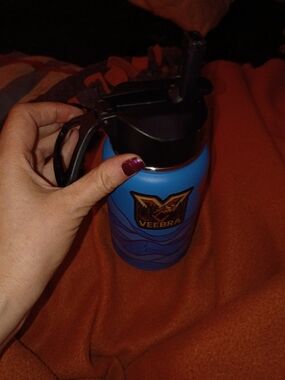 Veebra Blue Insulated Bottle with Black Flip Lid and Handle